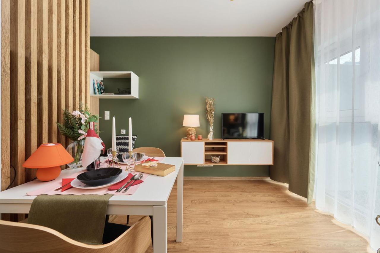 City Panorama Studio Apartments Jaworska 4 By Noclegi Renters Wroclaw Exterior photo