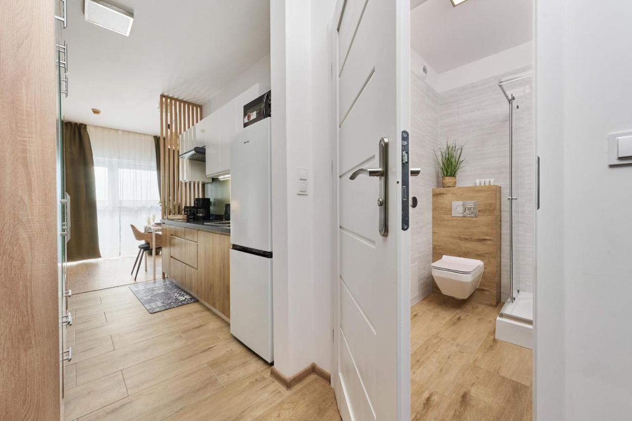 City Panorama Studio Apartments Jaworska 4 By Noclegi Renters Wroclaw Exterior photo